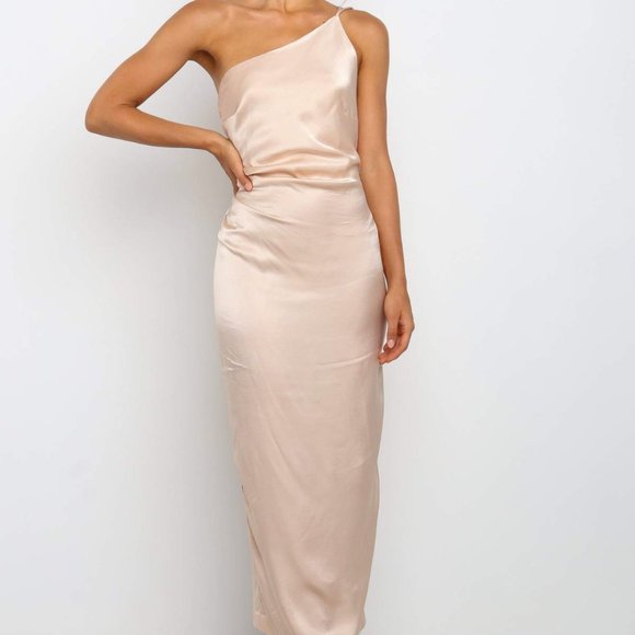 Petal & Pup Dresses & Skirts - NWT Petal & Pup Tienna Dress - Champagne